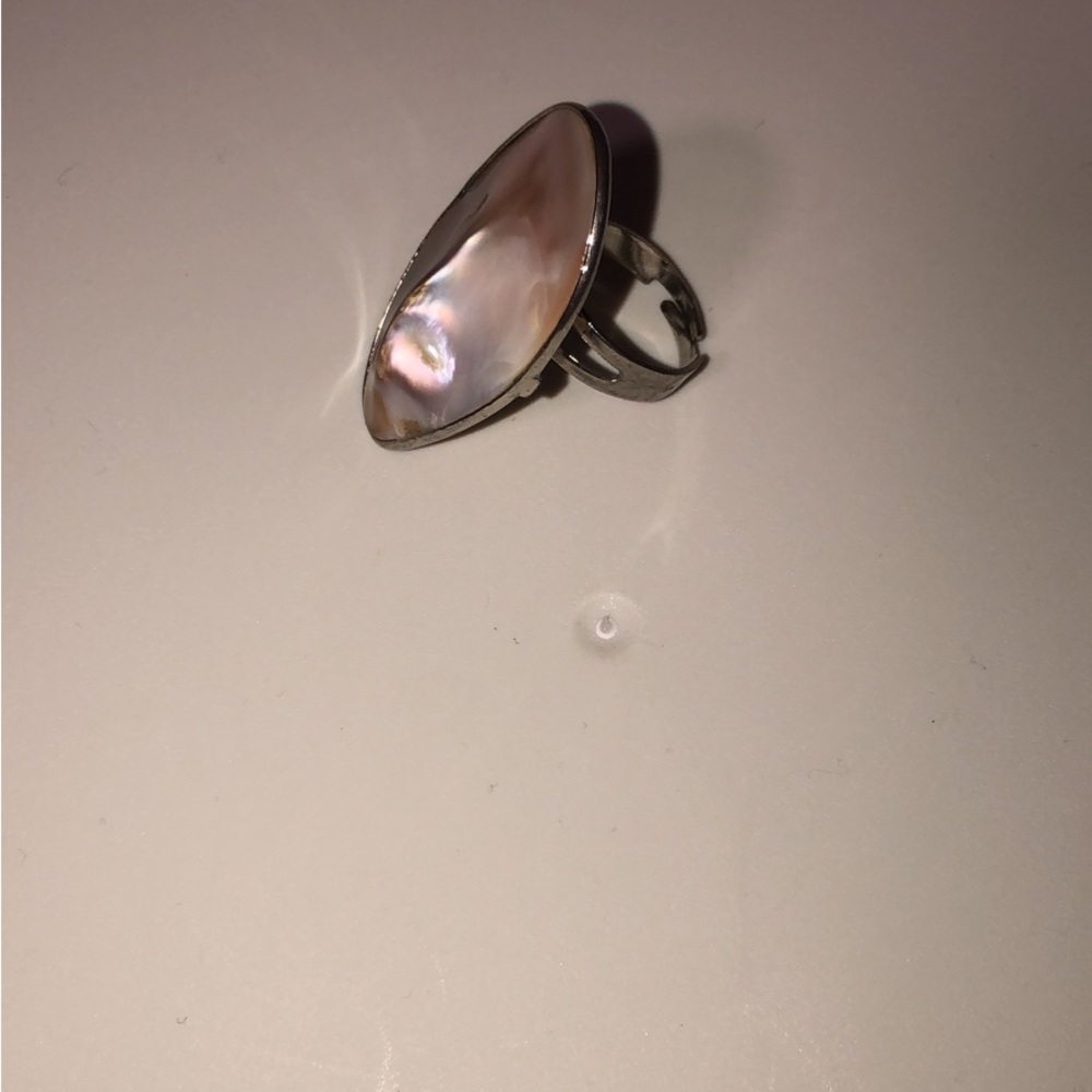 Ring - Picture 3 of 6